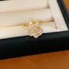 Anel aberto de flor vazada com zircônia incrustada, banhado a ouro 18k real, toque de nicho de alta qualidade, joia requintada de luxo leve