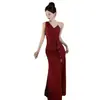 Vestido de Noche Rojo 2026 Nuevo Modelo de Gama Alta Elegante Sexy Largo de Gala Banquete de Celebridades Vestido Sirena con Abertura Modelo de Coche