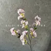 Flores artificiales, pequeños cerezos de tres ramas, decoraciones de boda de alta gama, decoración del hogar, arreglos florales para sala de estar y mesa de comedor, piezas de arte floral y arreglos florales