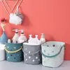Cesta de Banho Portátil de Plástico em Formato de Coração Cesta de Armazenamento de Artigos de Higiene Pessoal para Banheiro Cesta de Banho Oca em Formato de Coração Cesta de Armazenamento