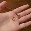 Aretes de plata de ley S925 bañados en oro de 18 quilates, con circonitas de color rojo granate, versátiles para el uso diario, lujo ligero con un toque de alta gama