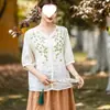 Nova Camisa de Algodão e Linho Verão 2025, Gola V Solta, Camiseta Bordada Moderna e Elegante, Blusa Fina, Blusa Feminina