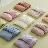Manta de cama a cuadros de una sola pieza sábana para cama de dormitorio estudiantil funda envolvente completamente cerrada funda protectora de colchón venta al por mayor