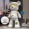 Alemán 2026 Nuevo Modelo Fabricante Lujo Ligero Oso Violento Sala de Estar Gabinete de TV Decoración Adornos Grandes de Pie Hogar Gama Alta