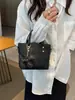Bolso de Hombro Acolchado Transfronterizo para Mujer 2026 Nuevo Estilo Simple de Moda Tendencia Bolso Cubo Casual Versátil Bolso Cruzado