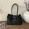 Bolsa de mão transfronteiriça nova minimalista de grande capacidade, bolsa de ombro versátil para mulheres, bolsa tote de camurça de nicho pequeno de grande capacidade