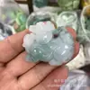Pingente de Jade Hetian de Xinjiang Pixiu de Jade Branco da Mongólia Riqueza Material-Atraindo Jade Verde Material de Açúcar Jade de Imitação Em Estoque Pingente Atacado