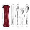 Set de cubiertos de acero inoxidable de tres piezas para Amazon, que incluye cuchillo para bistec, tenedor y cuchara, en una bolsa de tela creativa, adecuado para estudiantes y uso al aire libre
