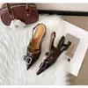 Zapatos de tacón alto con punta de diseño único para mujer, cuero envejecido con hebilla, zapatos Mary Jane de espalda abierta, sandalias cerradas de verano
