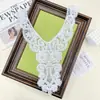 Tecido applique de gola bordada com miçangas branca para computador em estoque para roupas, decoração de vestido de noiva, acessórios de applique para gola frontal