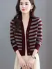 Suéter cárdigan de punto de estilo casual para mujer, nuevo abrigo superior de manga larga para primavera y otoño, a rayas, cuello en V corto con rayas de arcoíris