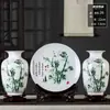 Juego de Tres Adornos Cerámicos de Jingdezhen para Entrada de Sala, Florero, Plato de Exhibición para Oficina, Fabricante Estilo Chino