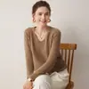 Nuevo suéter de cachemir 100% puro para otoño e invierno para mujer, cuello en V, sin costuras, de punto liso, camisa base de punto, suéter corto versátil y cálido