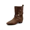 Botas de media pantorrilla, botas versátiles, moda Western 2026, retro nuevo plisado puntera redonda, interior elevador de altura, hebilla de cinturón, botas de montar, estilo apilado