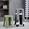 Taburete de plástico creativo moderno para el hogar, taburete cuadrado simple para comedor, engrosado, apilable, taburete para vestidor, moda de lujo ligero