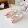 Zapatos Croc para Niñas Verano Nuevo Dibujos Animados Lindos Punta Cerrada Antideslizantes Suela Suave Sandalias de Playa para Padres e Hijos para Mujeres
