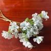 Buquê artificial de Margarida Cravo Crisântemo amarrado à mão Flor europeia de seda macia atacado e varejo