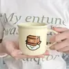 Taza linda y adorable, taza de cerámica de alta calidad con un diseño elegante, adecuada para uso doméstico como taza para beber o taza de café, y se puede personalizar para parecerse a una taza de esmalte