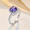 Anillo de Lujo Ligero Estilo Francés de Alta Gama Totalmente Incrustado con Microdiamantes para Mujer, Súper Brillante, Moderno, Exquisito, Versátil, Modelo Nuevo, Anillo de Venta Caliente en Transmisión en Vivo