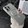 Capa de carregamento magnética simples e de alta qualidade para vários modelos da Apple, novo modelo com protetor de lente embutido, silicone macio, cobertura total para homens e mulheres