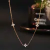 Collar de trébol de cuatro hojas de plata de ley 925 de 2 mm con microincrustaciones de moissanita para mujer, cadena para la clavícula de lujo ligero con cielo estrellado, accesorio popular europeo y americano