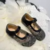 Zapatos Infantiles QQO 2025 Verano Nuevos Zapatos de Cuero Infantiles Zapatos de Princesa Huecos con Pedrería Brillante Suela Suave Zapatos de Boca Baja para Niñas