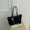Suministro transfronterizo bolso de mano de moda nuevo primavera-verano 2026 para mujer, bolso de hombro tipo tote grande versátil estilo coreano