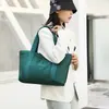 Bolso de Mano de Color Sólido Estilo Coreano de Moda de Este Año 2024 Primavera Nuevo Versátil Ins Bolso Tote de Hombro Único