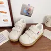Zapatillas de Velcro Lindas y Originales para Estudiantes Mujeres, Nuevos Zapatos Chunky de Nicho Primavera y Otoño 2026, Zapatillas de Entrenamiento Alemanas, Zapatillas Blancas