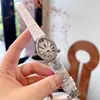 Nuevo Reloj de Cuarzo Huevo de Paloma Reina de Nápoles de Comercio Exterior Moda Tendencia Temperamento Oval Reloj para Mujer
