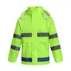 Impermeable Reflectante Fluorescente Verde Personalizado para Exteriores Tela Oxford 150D Capa de PVC Resistente al Desgaste Transpirable Impermeable Tiras Reflectantes