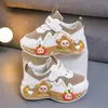 Zapatillas Deportivas Infantiles de Dibujos Animados para Niñas Estilo Otoño Versión Coreana Superficie de Cuero Infantil Zapatillas para Correr Estudiantiles Zapatos Casuales para Niños