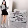 Zapatillas de entrenamiento alemanas de malla transpirable, nueva colección otoño 2026, zapatos casuales y versátiles para mujer, zapatillas deportivas cómodas para estudiantes y viajes