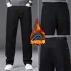 Jeans de Terciopelo Plus de Gama Alta para Hombre Invierno 2026 Nuevos Pantalones Largos Rectos Sueltos Pantalones Gruesos para Hombre Otoño Invierno