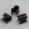 Adecuado para Ford Focus Kuga Carnival Placa colectora de agua de lluvia Hebilla Deflector Abrazadera de hierro 1329640