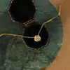 Cadena Elegante de Alta Gama, Simple y Geométrica para la Clavícula, Lujo Accesible y Versátil Diseño Estilo Normcore Ins con Circonita Collar de Gota de Agua