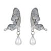 Pendientes de mariposa líquidos sencillos de estilo europeo y americano para mujer, diseño de nicho de moda, pendientes asimétricos con alas de mariposa.