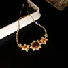 Collar Colgante Ovalado de Zirconia Nicho Lujo Ligero Diseño de Gama Alta Pulsera Temperamento de Moda Joyería de Mano Versátil para Mujeres
