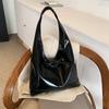 Bolsa Tote Elegante para Mulheres 2026 Inverno Nova Vintage Versátil de Grande Capacidade com Acabamento de Luxo Bolsa de Ombro