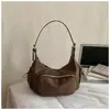 2026 Nova Bolsa de Motocicleta Americana Retro de Nicho Bolsa de Ombro de Grande Capacidade Bolsa de Axila com Múltiplos Bolsos Bolsa de Mão Feminina