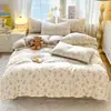 Set de cuatro piezas de algodón suave y fresco lavado, ultra suave para dormir sin nada, apto para todas las estaciones, lavable a máquina, disponible para venta al por mayor
