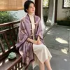 Elegante y versátil accesorio de cheongsam de alta gama para otoño e invierno: chal exterior cálido y grueso para mujer con diseño abotonado, adecuado para sesiones de fotos