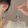 Flor de Amor Mariposa~Aretes de Flor de Cristal Azul con un Toque de Lujo Ligero y de Alta Gama, Dulces Aretes de Mariposa Gota de Agua, Mismo Estilo que Faye Wong