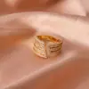Anel para Mulheres, Luxo Leve, High-End, Nicho, Anel com Pigmento que Não Desbota, Abertura de Zircônia, Joia de Mão Exagerada, Atacado