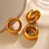 Anillo Ancho Curvo Liso Minimalista Estilo Retro Transfronterizo Europeo y Americano Acero Inoxidable Chapado en Oro de 18K Joyería de Anillo Sencillo para el Día a Día
