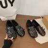 Zapatos Mary Jane con Hebilla de Remache Retro para Mujer Otoño Nuevo Estilo Zapatos Pequeños de Cuero Británicos Suela Suave con Falda Zapatos de Vestir