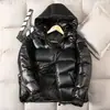 Moda de Invierno 2026 Estilo Coreano Ropa de Moda a Prueba de Frío para Parejas Chaqueta Corta Brillante Gruesa para Hombre para Exteriores