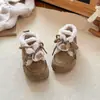 Zapatos de Algodón con Conejito Lindo de Terciopelo Estilo Coreano para Niños 2025 Invierno Nuevo Estilo Niñas Bebé Suela Suave Moda Versátil Botines Cortos