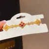 Pulsera de Lujo Ligero con Zirconia Calada Flor de Nácar de la Suerte Deslizante Joyería de Mano Francesa Exquisita de Gama Alta Nicho Personalizada