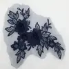 Pieza floral de encaje bordado de flor tridimensional de 16 colores